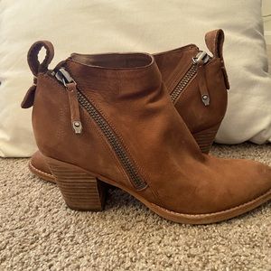 Dolce vita Brown Leather Ankle Boots